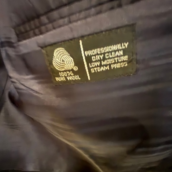 Joseph Abboud for Nordstrom Mens double breasted cuffed Suit- Excellent cond. - Picture 9 of 9